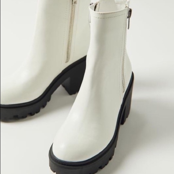 Urban outfitters zip up boot - Picture 3 of 7